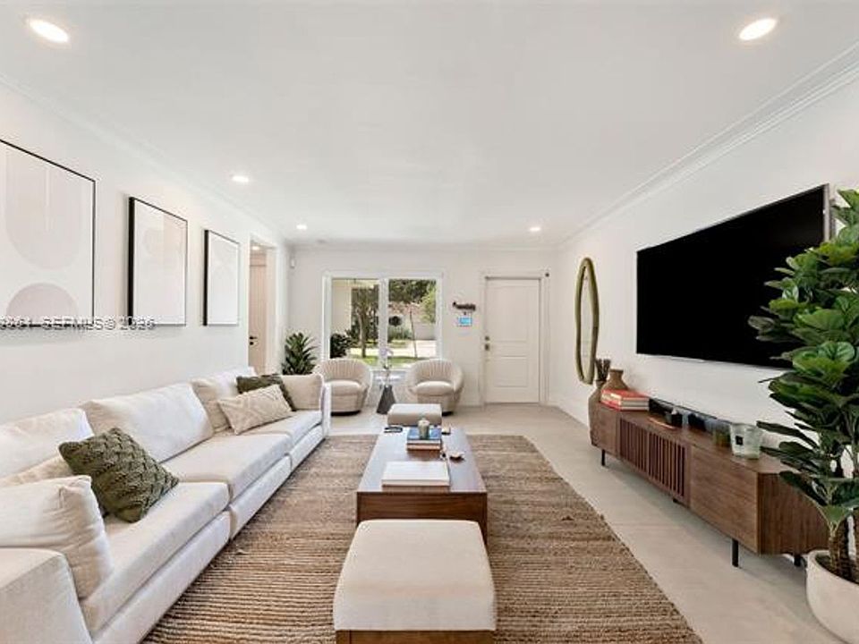 1st image of 45 Palermo Ave #45