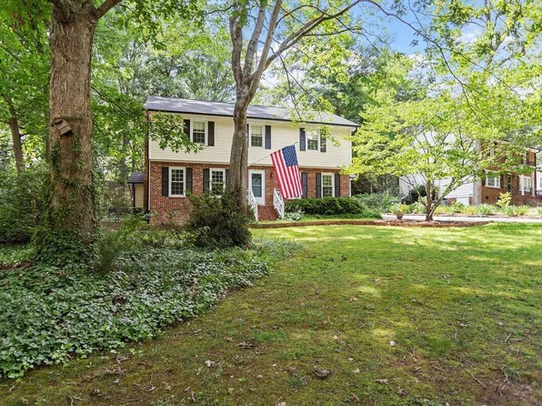 7209 Saint Ledger Dr, Raleigh, NC 27613