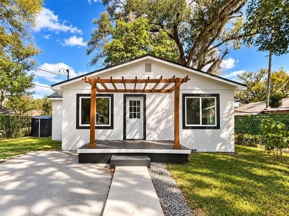 2102 E CARACAS STREET, TAMPA, FL 33610