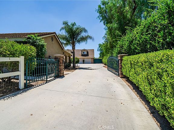 4th image of 17945 Copper Queen Ln