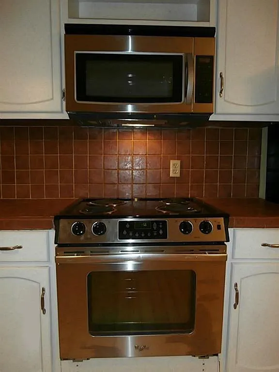 2 bed, 2.0 bath, 1120 sqft, $1,300 — Photo 3