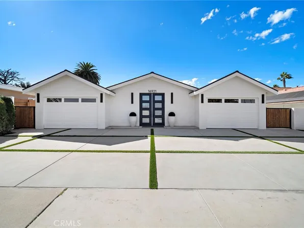 16921 Bedford Ln, Huntington Beach, CA 92649