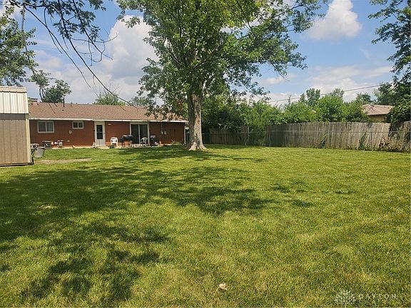 5th image of 4454 Broadbush Dr