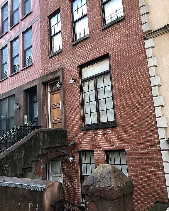 1st image of 322 W 113th St