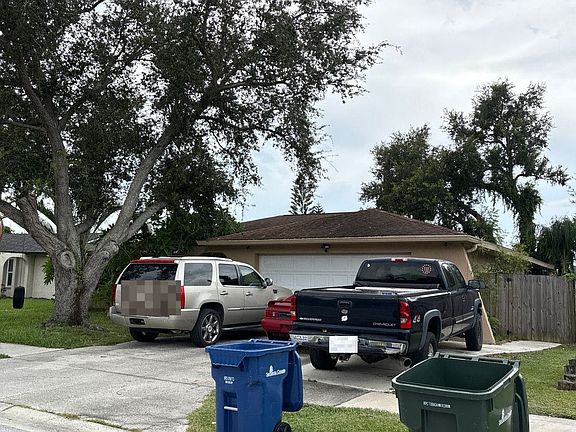 2nd image of 4177 Lancaster Dr