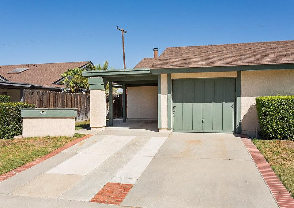 1st image of 942 Stanford Dr