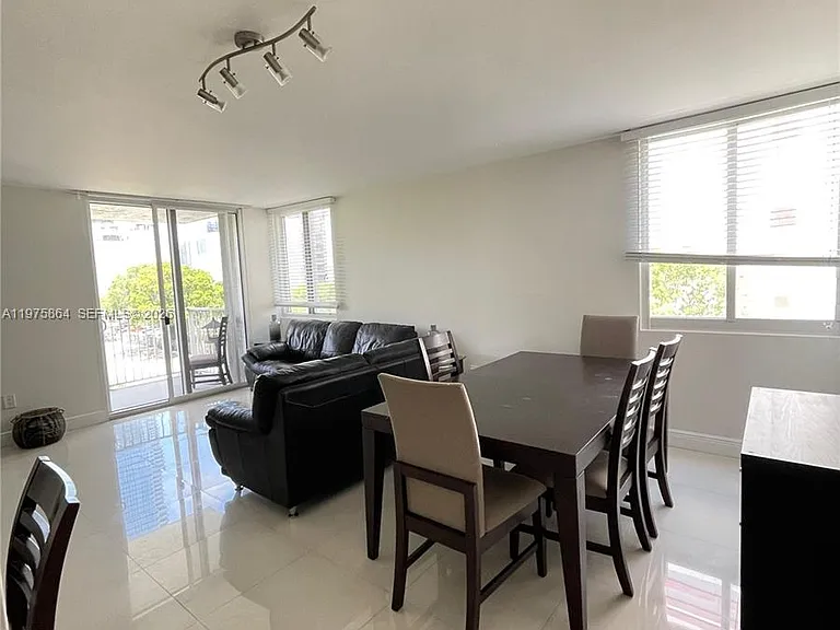 800 N Miami Ave #E-408 — Photo 4
