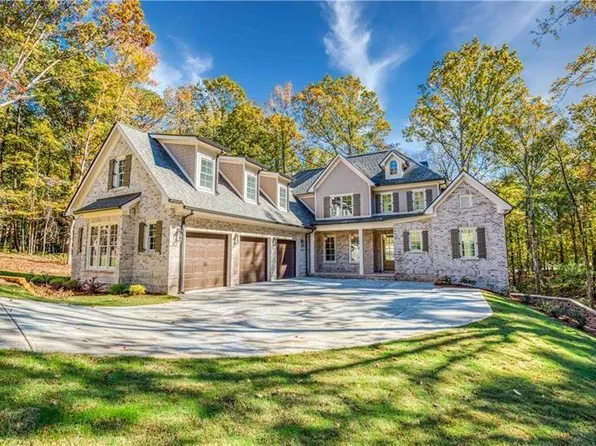 631 Saint Ives Walk, Monroe, GA 30655