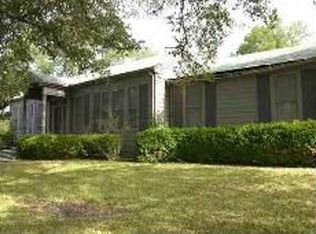 103 Geneseo Rd, Terrell Hills, TX 78209