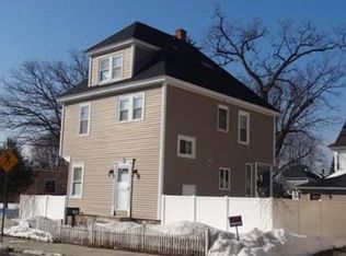 105 Oakland Ave, Methuen, MA 01844