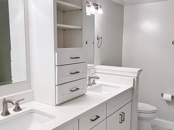 5th image of 2181 Jamieson Ave #3