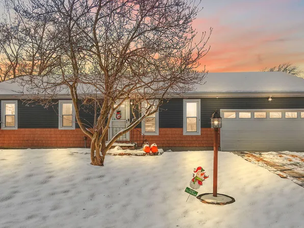 1407 Peachtree Dr, Valparaiso, IN 46383
