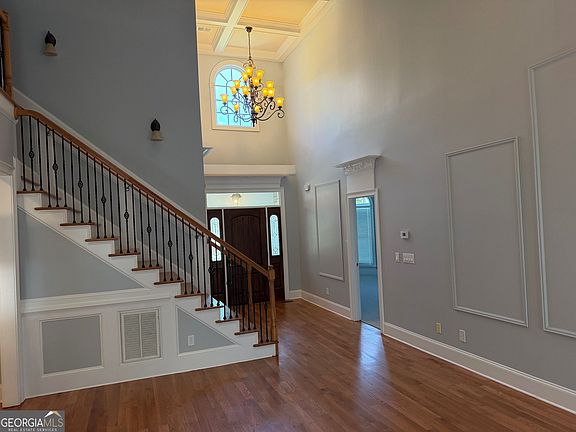 3rd image of 131 Nelson Blvd NW