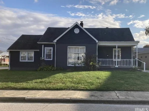 107 E Vine St, Fort Branch, IN 47648