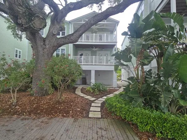 215 18th Ave, Indian Rocks Beach, FL 33785