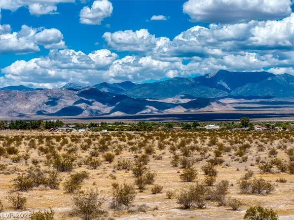 7401 S Fox Ave, Pahrump, NV 89061