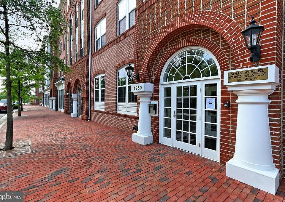 1st image of 4950 Brenman Park Dr APT 102