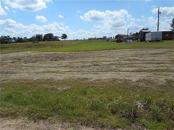 2nd image of 1244 County Road 487