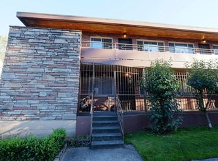 1601 E Mercer St APT 3, Seattle, WA 98112