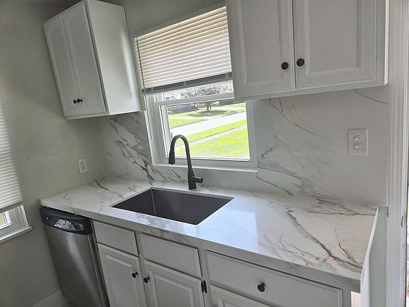 4th image of 2514 Ingleside Dr