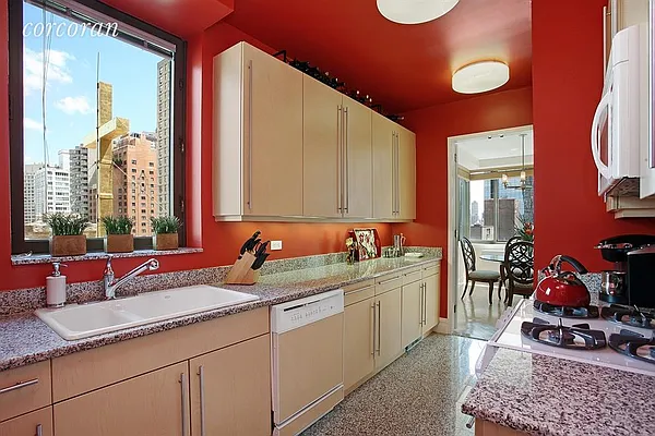 Rented by Corcoran | media 24