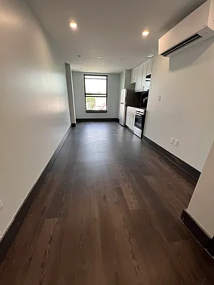 Rented by Delmark Realty LLC | media 2