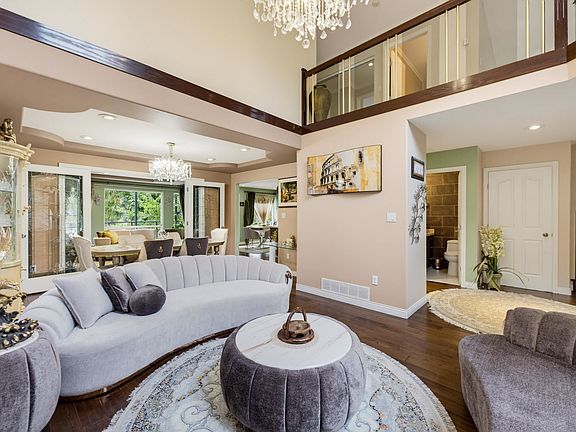 4th image of 3315 Plateau Blvd
