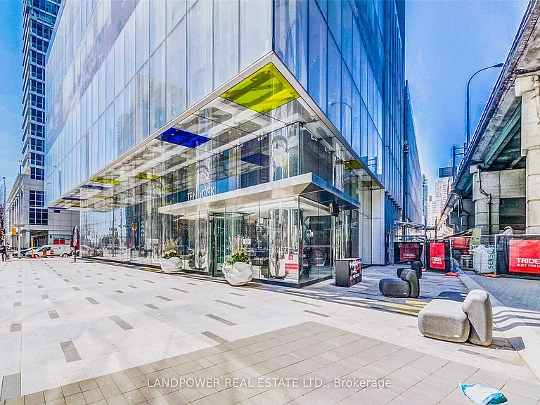 10 York St #3802 — Photo 2