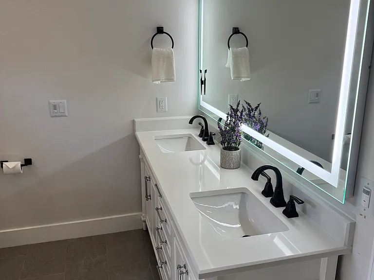 405 Wexford Ct — Photo 16