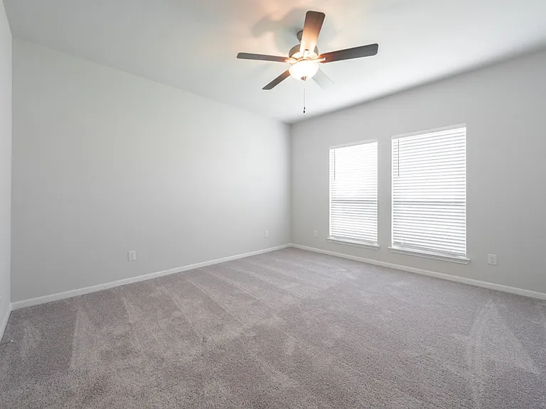 738 Friar Tuck Dr — Photo 22