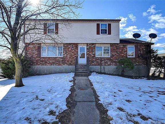 2nd image of 6 Echo Ln