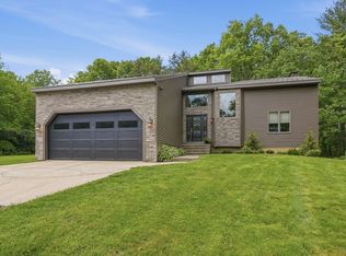 775 E Hill Rd, Oakham, MA 01068