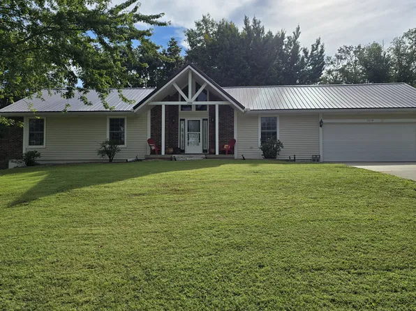 2509 Country Club Dr, Chillicothe, MO 64601