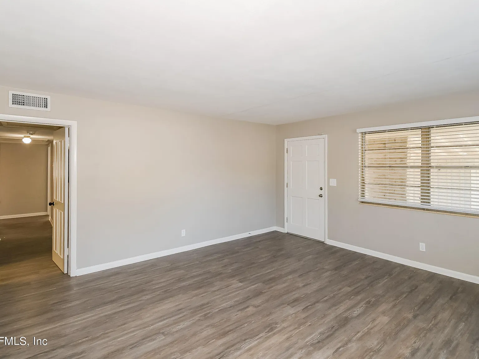 3 bed, 2.0 bath, 1487 sqft, $1,780 — Photo 4