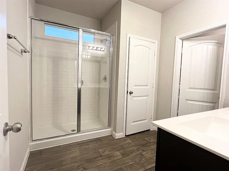 105 Naset Dr — Photo 25