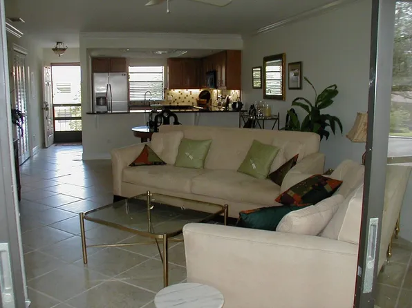 400 18th St Unit 1-16, Vero Beach, FL 32960