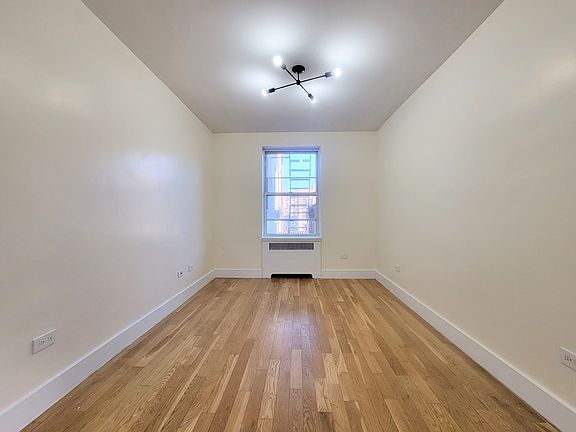 2nd image of 4300 Broadway APT 5G