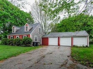 841 Usquepaugh Rd, South Kingstown, RI 02892