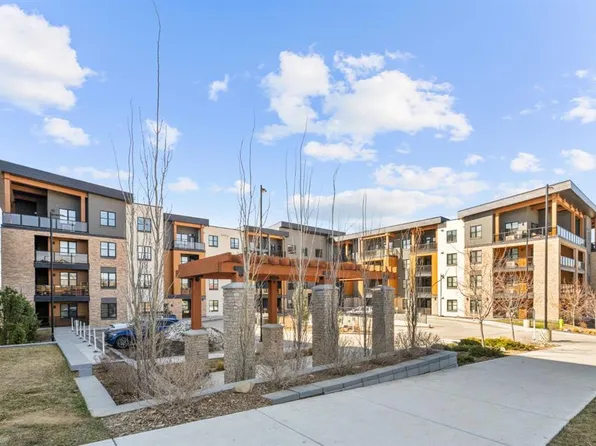 8355 N 19th Ave SW #403, Calgary, AB T3H 6G3