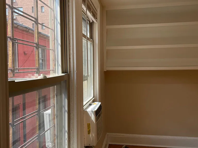 22 E Eager St #3R — Photo 20
