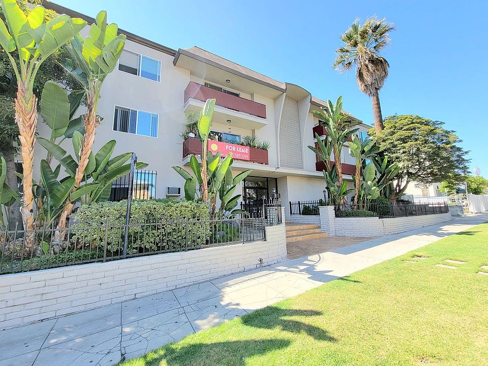 1st image of 321 S Hobart Blvd APT 204