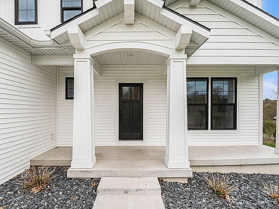4th image of 8042 Honeysuckle Hill Ct