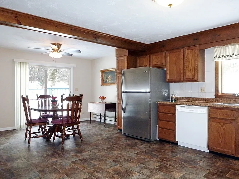 144 Hampden Rd — Photo 8