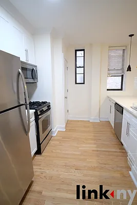 Rented by Link NY Realty | media 6