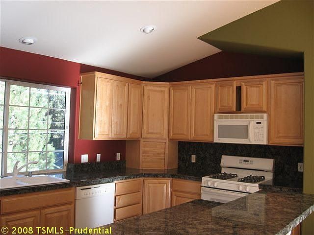 1st image of 732 Seneca Dr