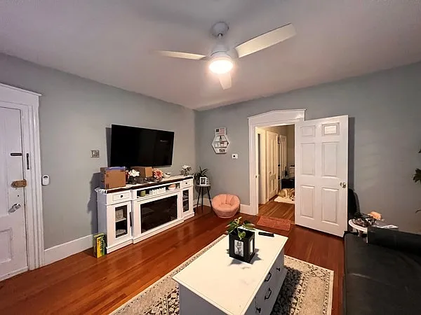 10 Cushman St #2 — Photo 8