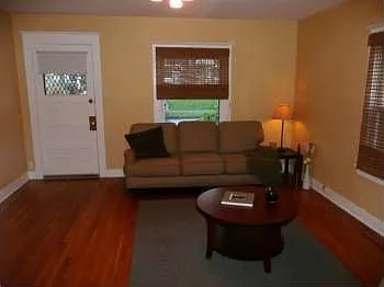 2827 NE 35th Ave photo 1