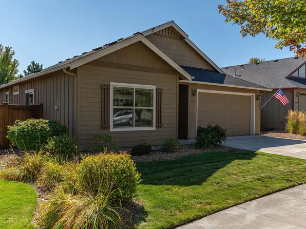 3131 NE Yellow Ribbon Dr, Bend, OR 97701