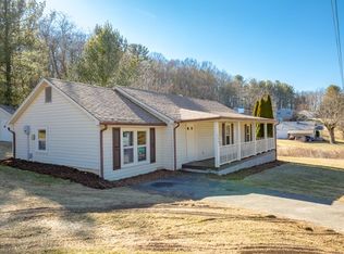224 Columbine Ln, Galax, VA 24333