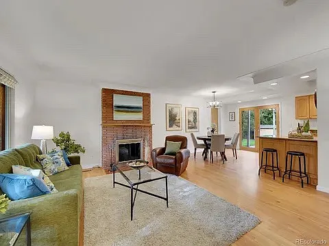 960 Garrison St — Photo 4